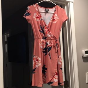 ❤️NWT!!!❤️Beautiful Summer Peachy Dress.